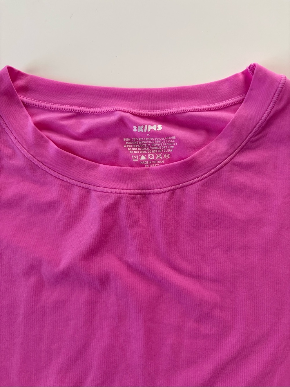 SKIMS Fits Everybody Long Sleeve Crew Neck Top Size Medium - Picture 3 of 6